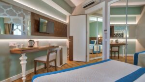 Standart Oda (Deniz & Havuz Manzaralı)